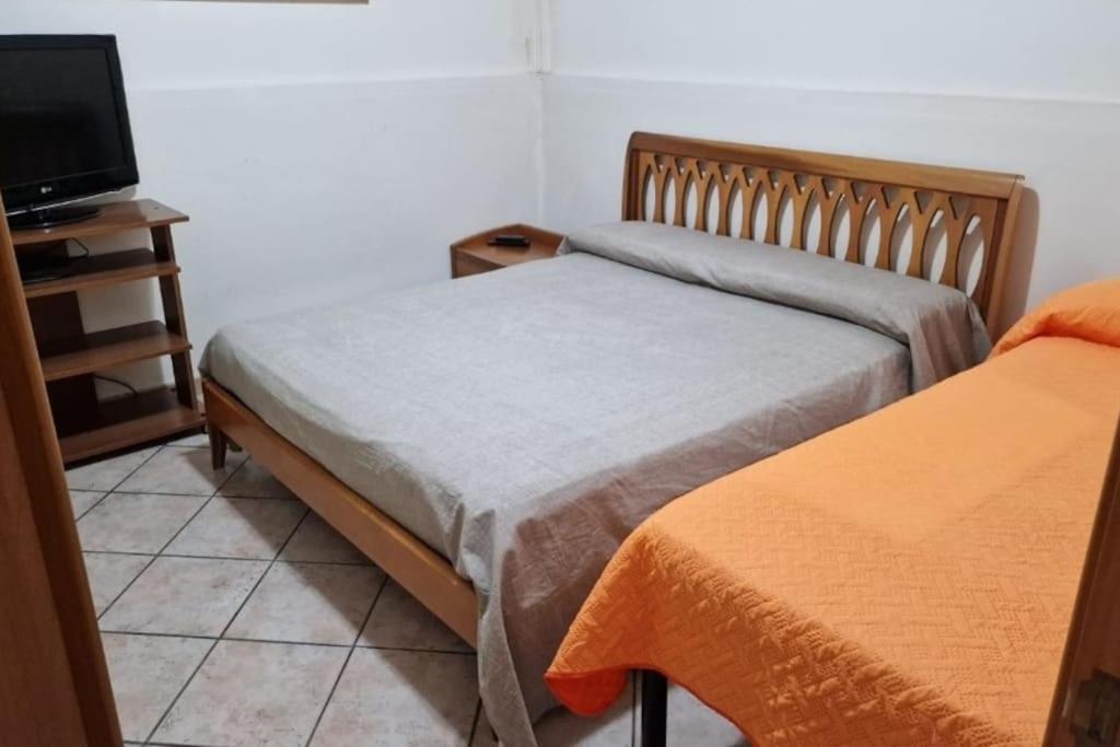 Casa Erre Lägenhet Lusciano Exteriör bild